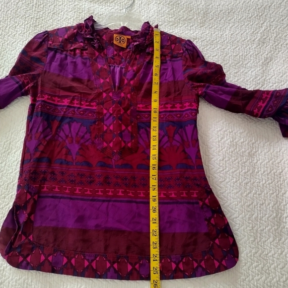 Tory Burch Silk Geometric Print Ruffle High V Neck 3/4 Tunic Blouse Top Sz 6 - Picture 12 of 12